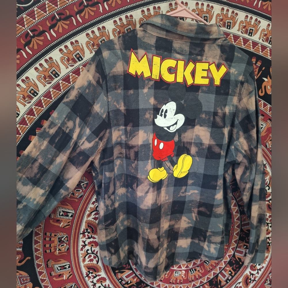 Mickey Mouse Bleached Lightweight Flannel Button-up Shirt Black Plaid
